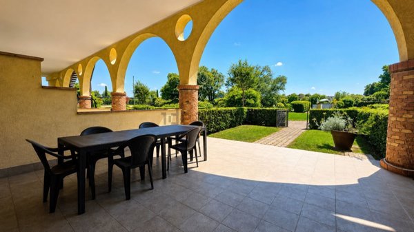 appartamento in affitto a Desenzano del Garda in zona Rivoltella
