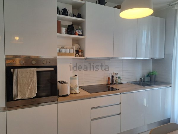 appartamento in affitto a Desenzano del Garda in zona Campeggio sul Vò