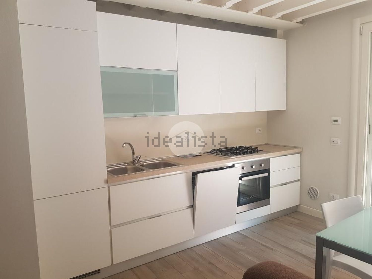 appartamento in affitto a Desenzano del Garda in zona Campeggio sul Vò