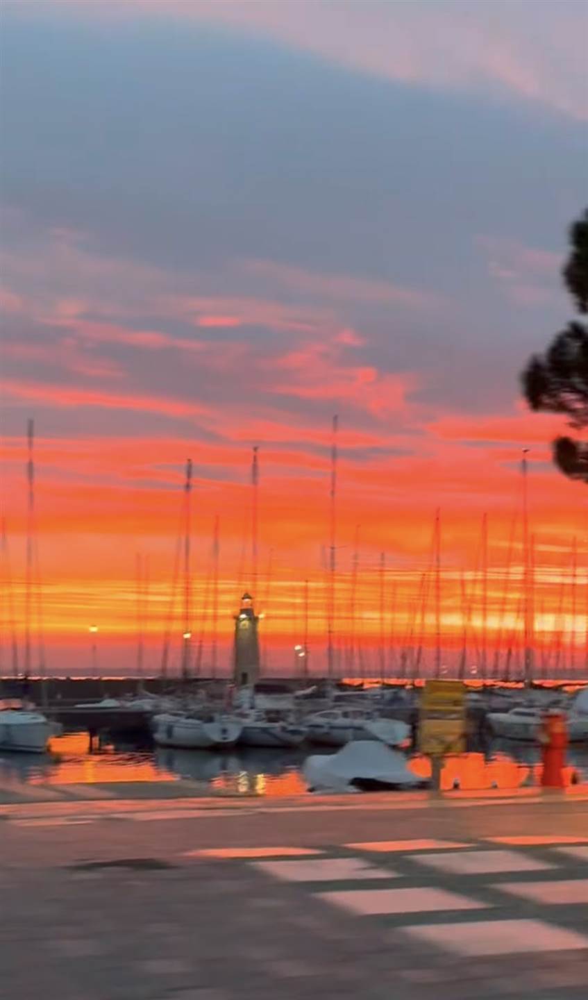 negozio in affitto a Desenzano del Garda in zona Campeggio sul Vò