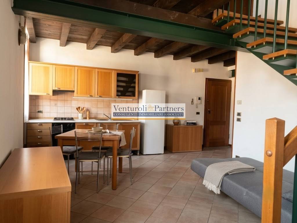 appartamento in affitto a Desenzano del Garda