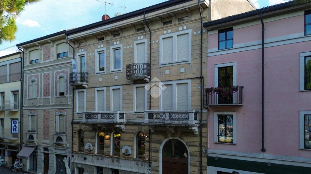 appartamento in affitto a Desenzano del Garda