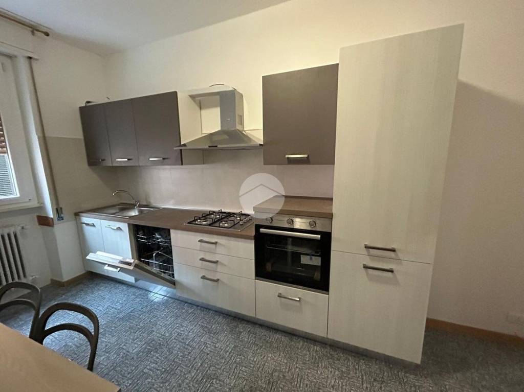 appartamento in affitto a Desenzano del Garda in zona Campeggio sul Vò