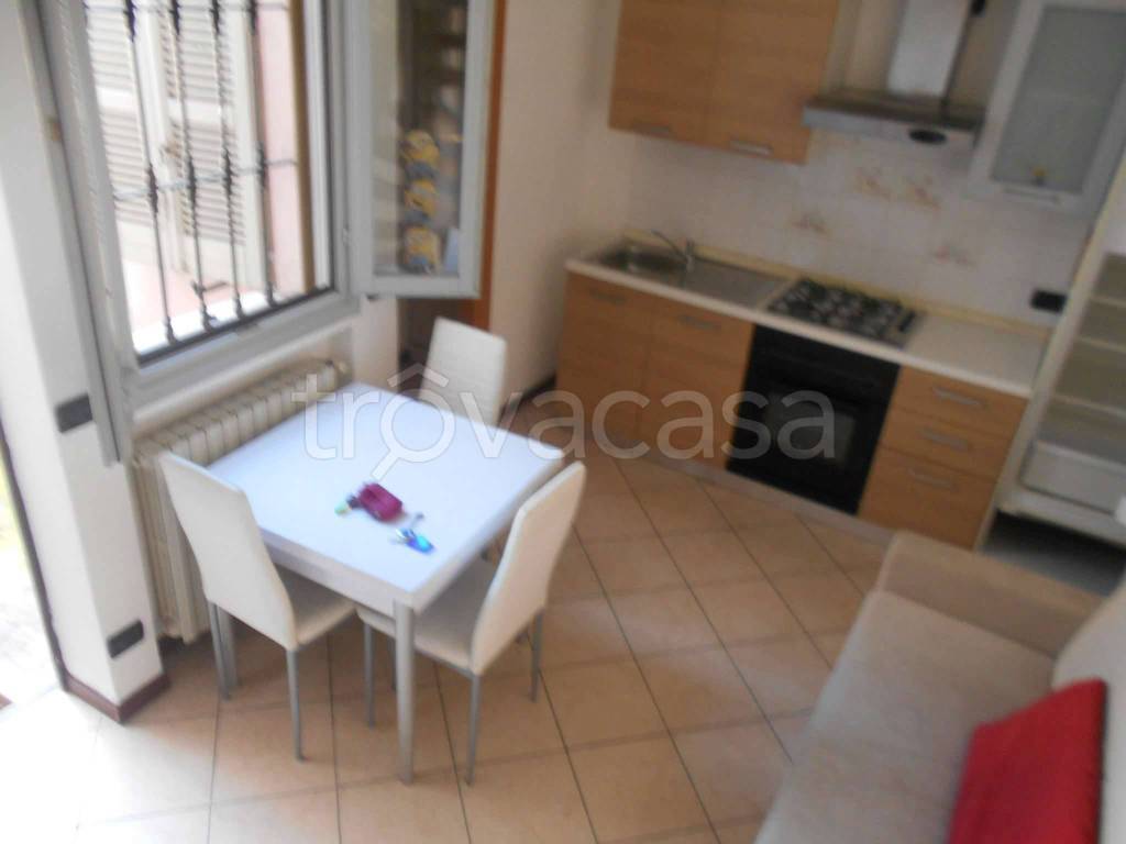 appartamento in affitto a Desenzano del Garda in zona San Pietro