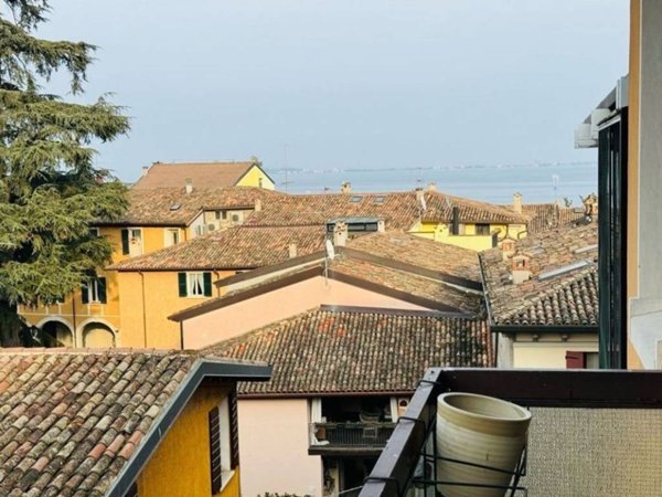 appartamento in affitto a Desenzano del Garda