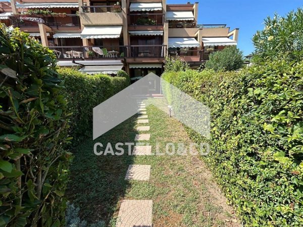 appartamento in affitto a Desenzano del Garda in zona Rivoltella