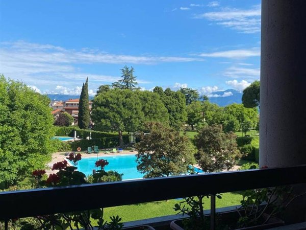 appartamento in affitto a Desenzano del Garda in zona Rivoltella