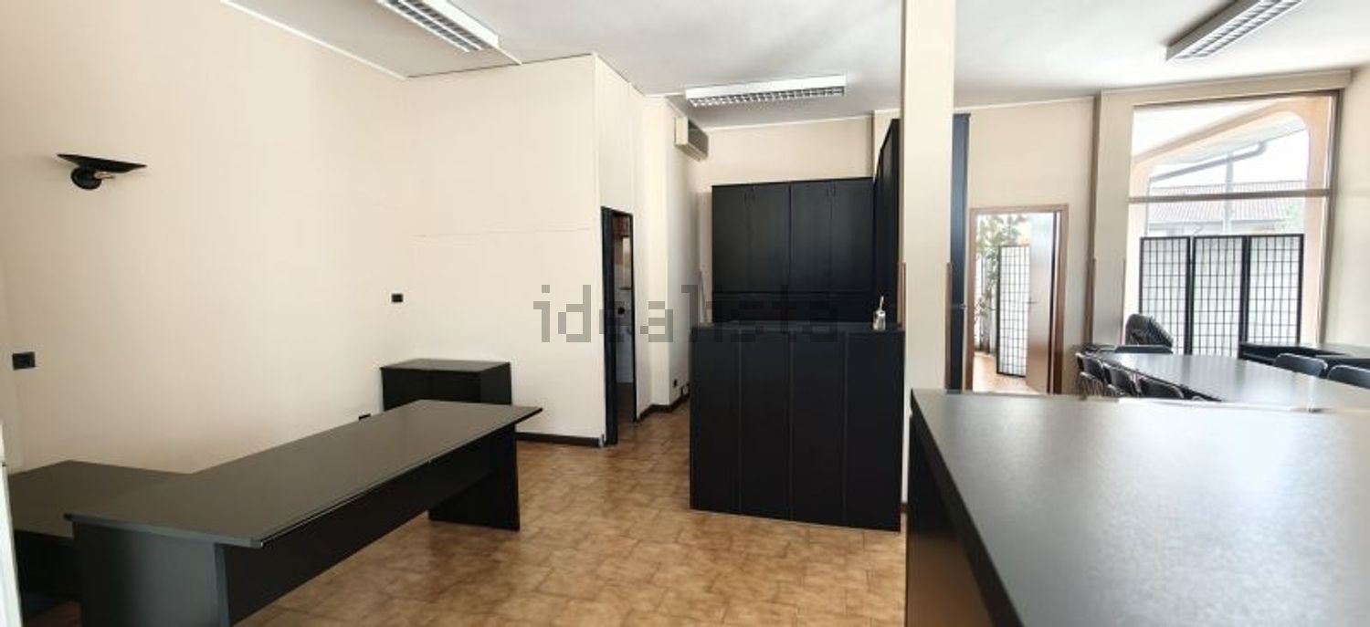 ufficio in affitto a Desenzano del Garda