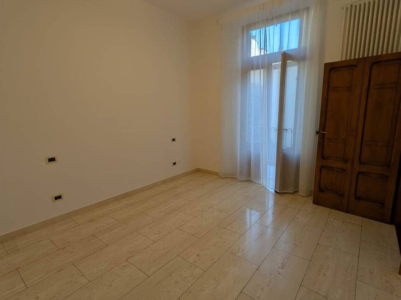 appartamento in affitto a Desenzano del Garda in zona Campeggio sul Vò