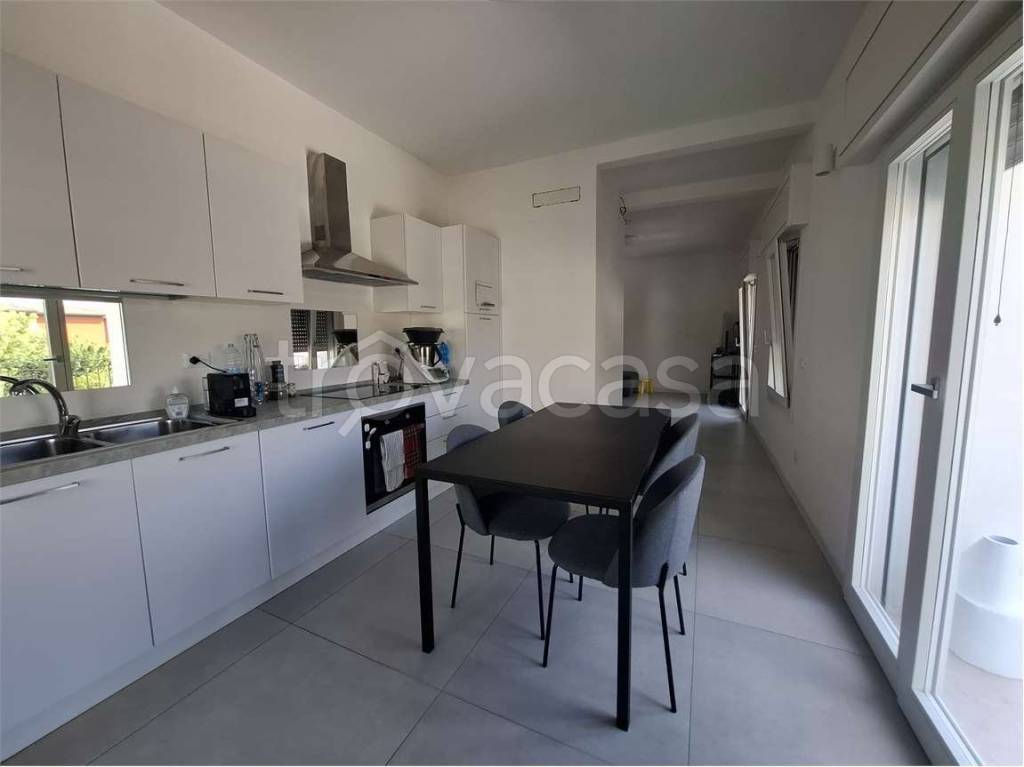 appartamento in affitto a Desenzano del Garda