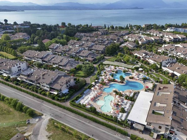 appartamento in affitto a Desenzano del Garda in zona Rivoltella