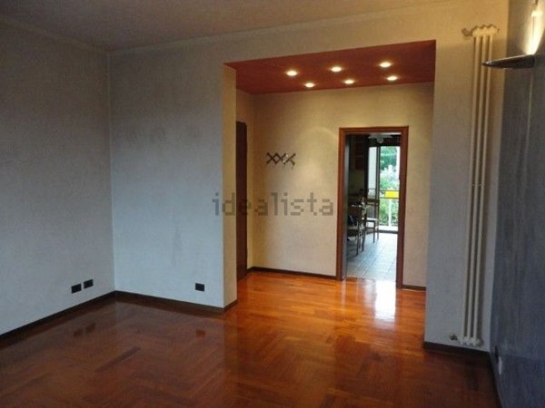 appartamento in affitto a Desenzano del Garda in zona Campeggio sul Vò