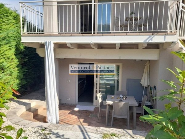 appartamento in affitto a Desenzano del Garda in zona Campeggio sul Vò