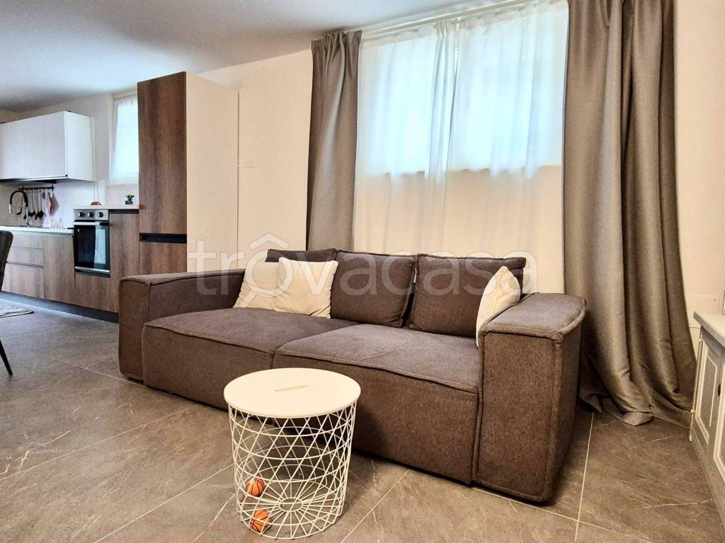 appartamento in affitto a Desenzano del Garda