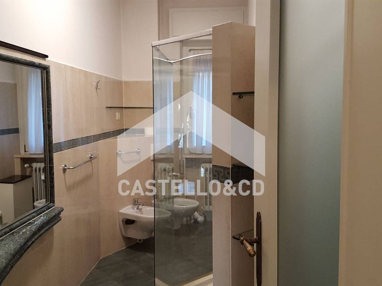 appartamento in affitto a Desenzano del Garda in zona Campeggio sul Vò