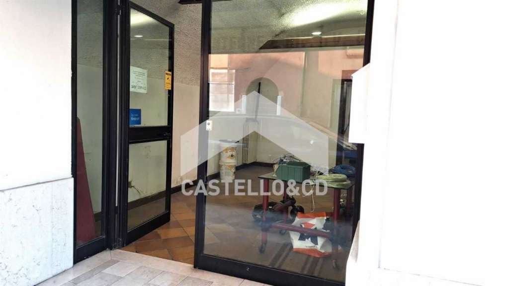 ufficio in affitto a Desenzano del Garda in zona Campeggio sul Vò