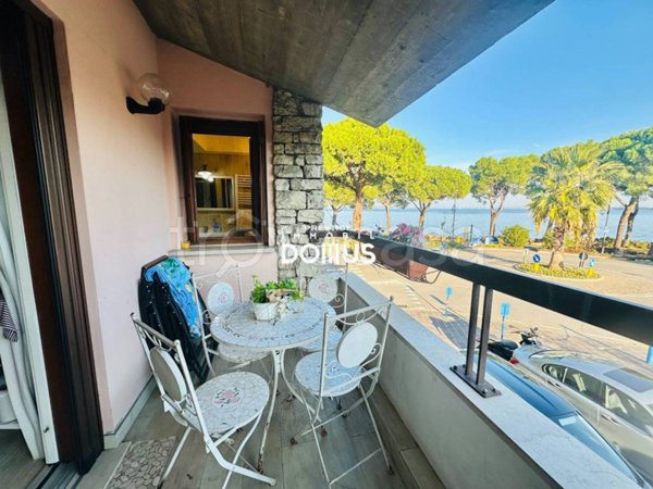 appartamento in affitto a Desenzano del Garda in zona Campeggio sul Vò