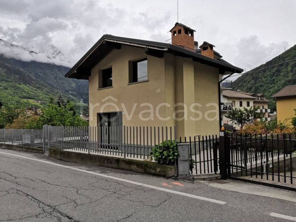 bivano in affitto ad Edolo in zona Vico