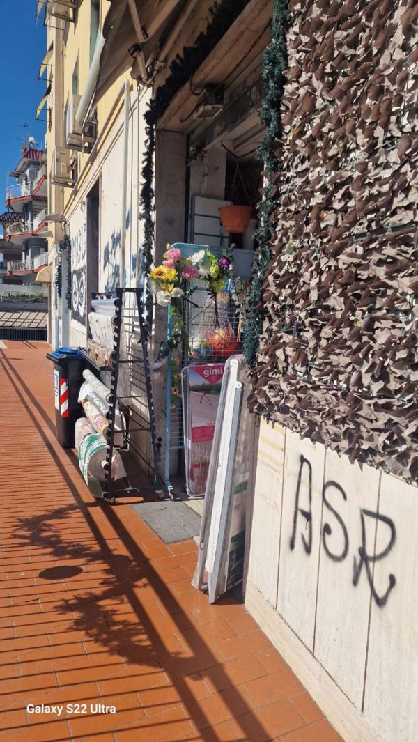 locale commerciale in affitto ad Edolo in zona Vico