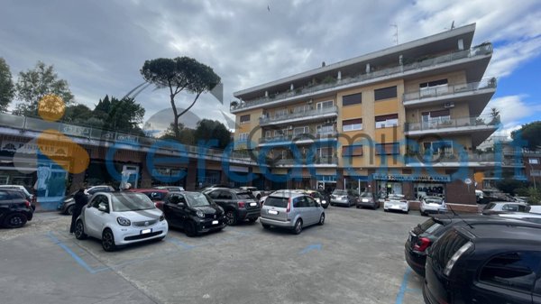 locale commerciale in affitto ad Edolo in zona Vico