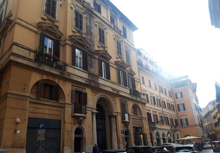 locale commerciale in affitto ad Edolo in zona Vico