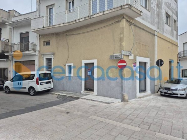 locale commerciale in affitto ad Edolo in zona Vico