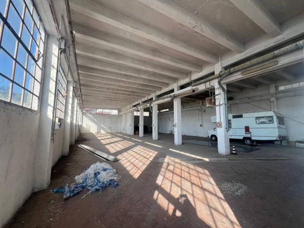capannone in affitto ad Edolo in zona Vico