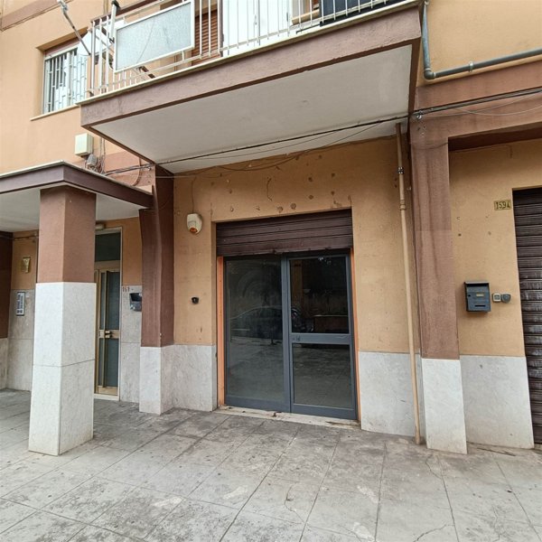 negozio in affitto ad Edolo in zona Vico