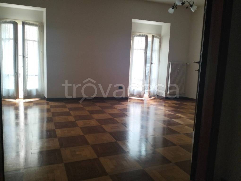 appartamento in affitto ad Edolo in zona Vico