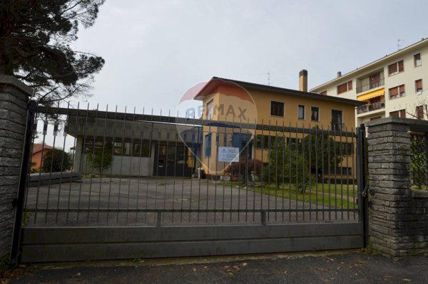 capannone in affitto ad Edolo in zona Vico