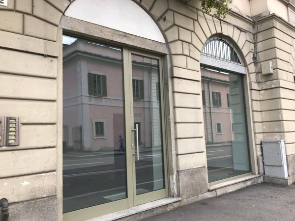 locale commerciale in affitto ad Edolo in zona Vico