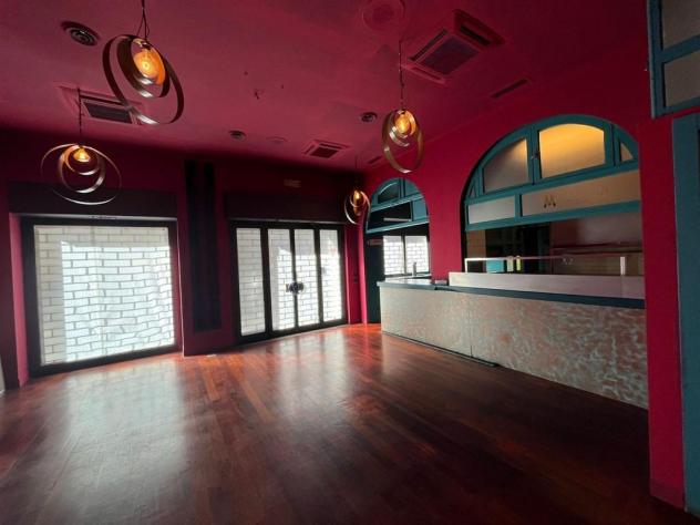 negozio in affitto ad Edolo in zona Vico