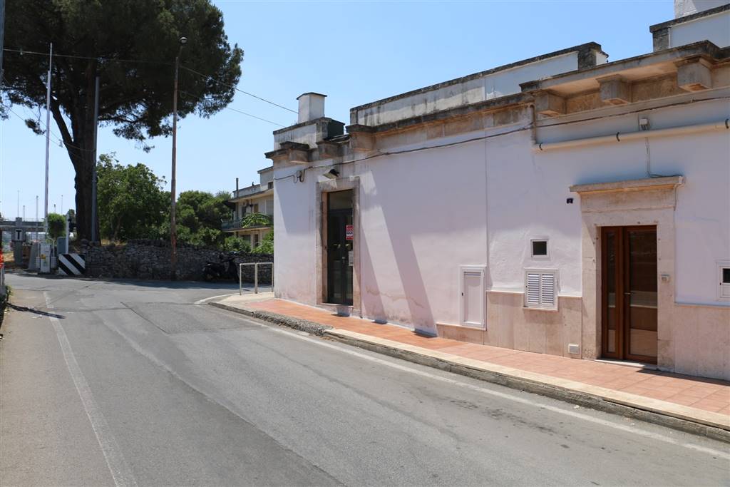 negozio in affitto ad Edolo in zona Vico