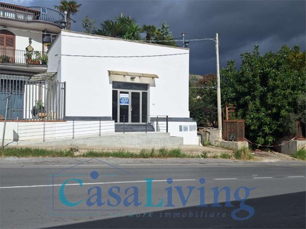 locale commerciale in affitto ad Edolo in zona Vico