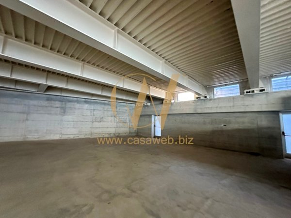 negozio in affitto ad Edolo in zona Vico