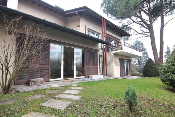 casa semindipendente in affitto ad Edolo in zona Vico