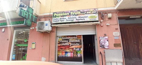 negozio in affitto ad Edolo in zona Vico