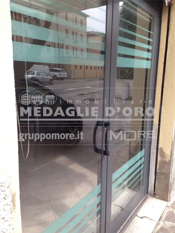 negozio in affitto ad Edolo in zona Vico