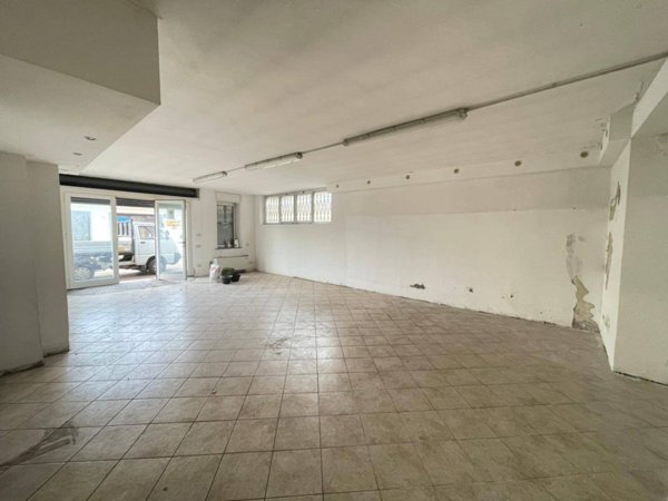 ufficio in affitto ad Edolo in zona Vico