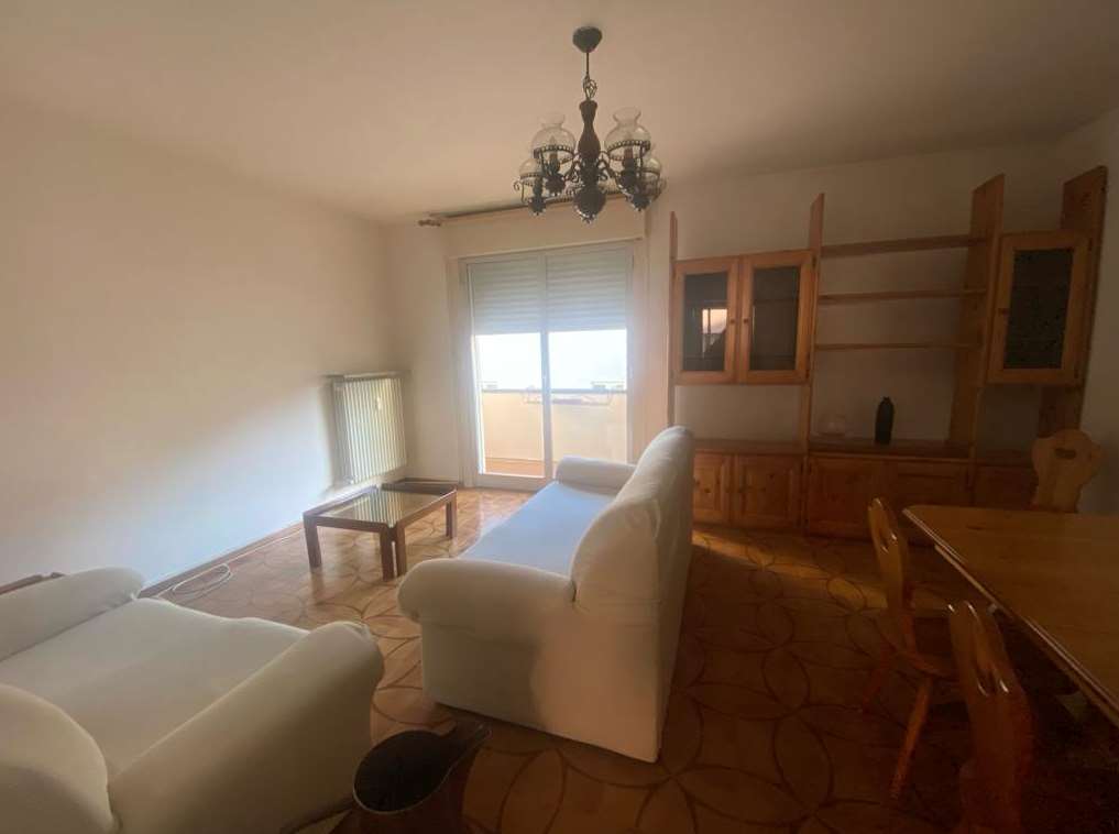 appartamento in affitto ad Edolo in zona Vico