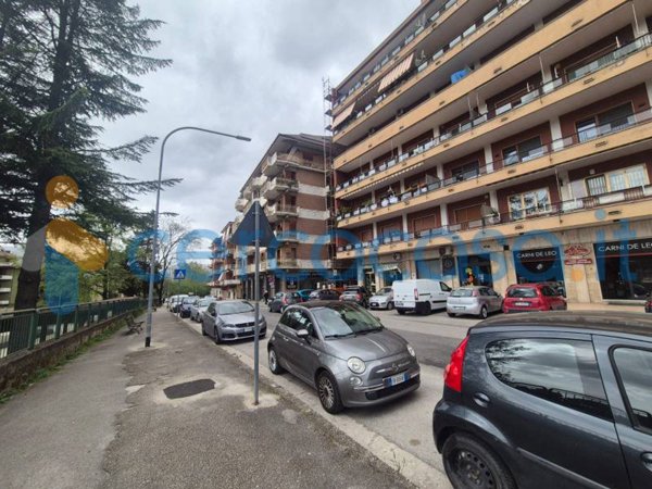 locale commerciale in affitto ad Edolo in zona Vico