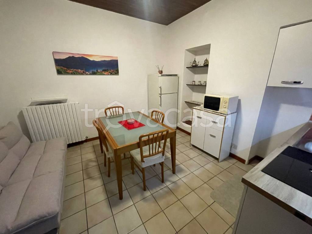 appartamento in affitto ad Edolo in zona Vico