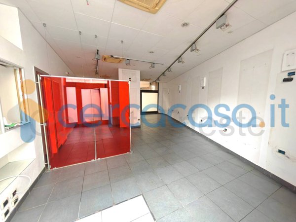 locale commerciale in affitto ad Edolo in zona Vico