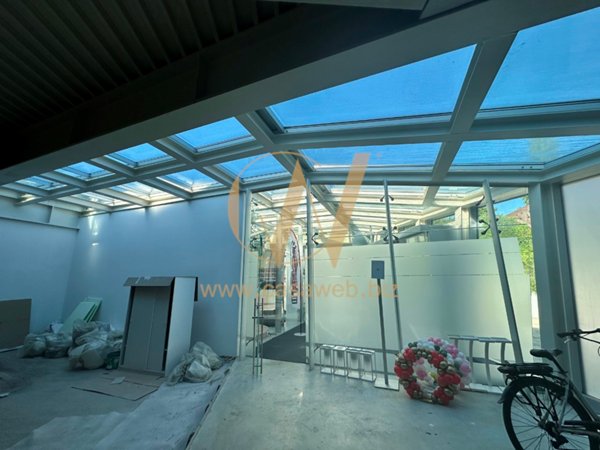 negozio in affitto ad Edolo in zona Vico