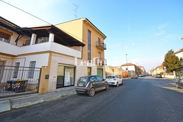 ufficio in affitto ad Edolo in zona Vico