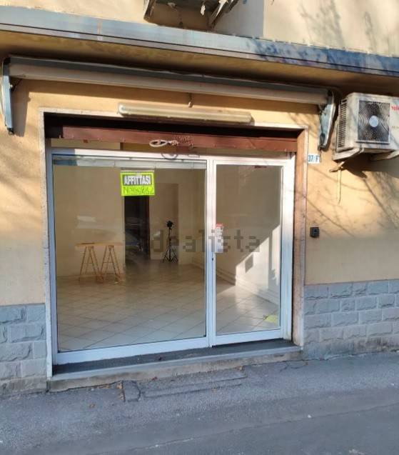 negozio in affitto ad Edolo in zona Vico