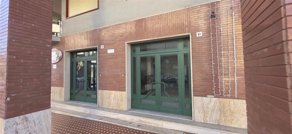 locale commerciale in affitto ad Edolo in zona Vico