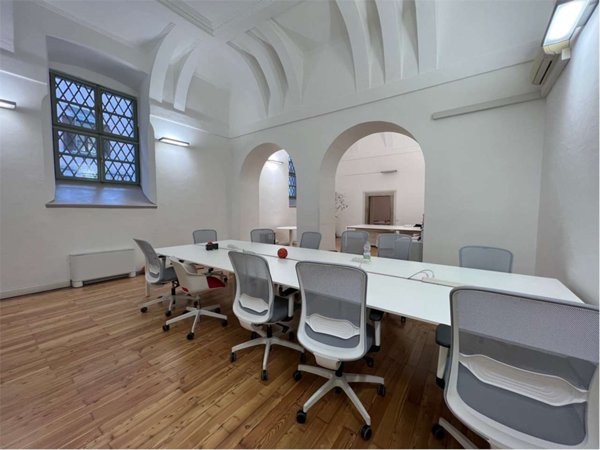ufficio in affitto ad Edolo in zona Vico