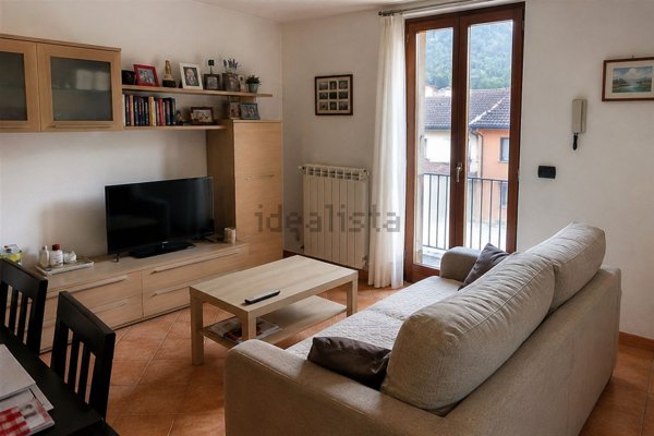 appartamento in affitto ad Edolo in zona Mù