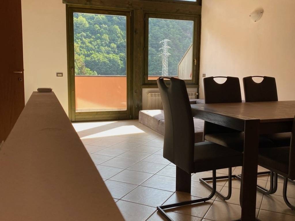 appartamento in affitto ad Edolo in zona Mù
